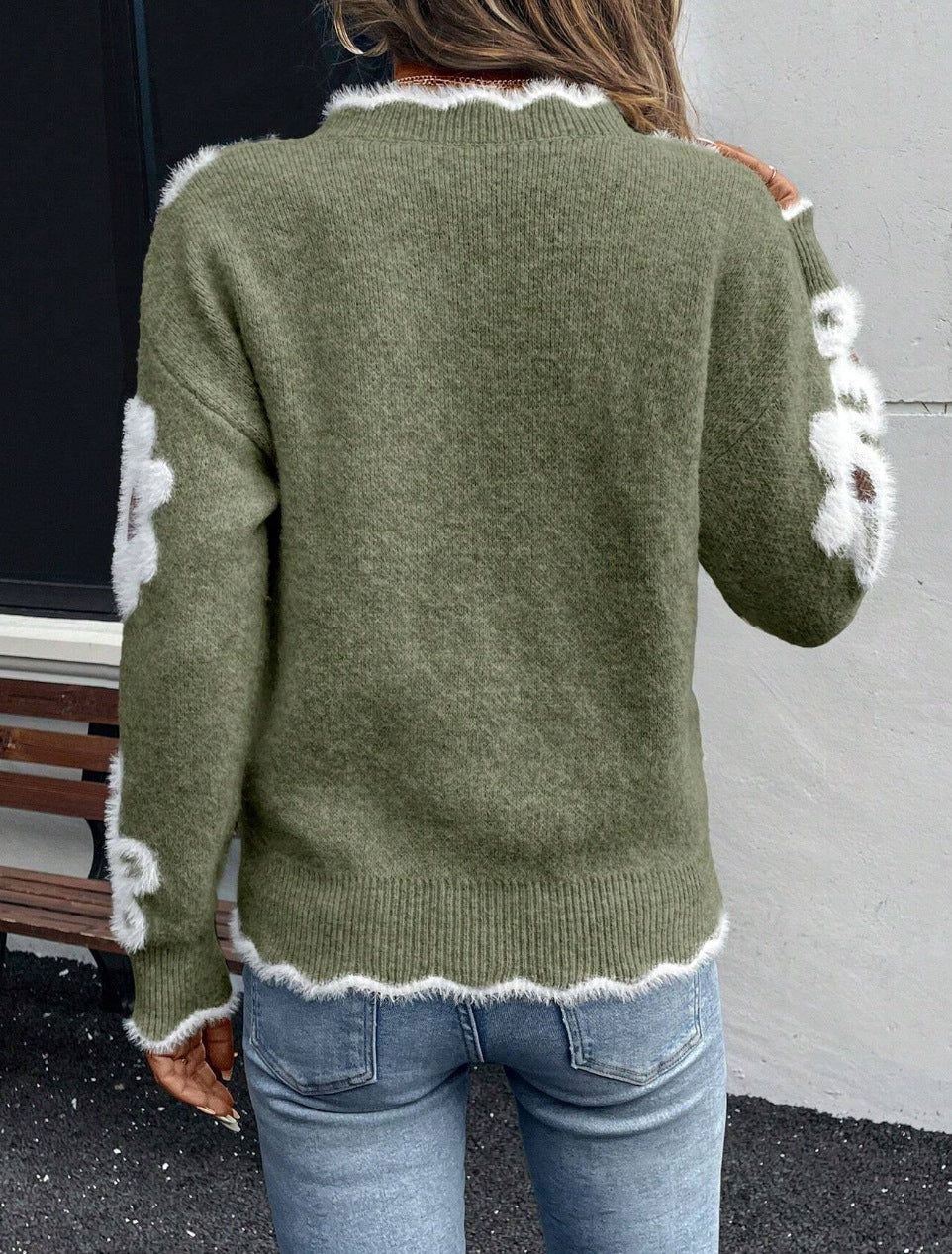 Bea | Flower-Pattern V-Neck Jumper