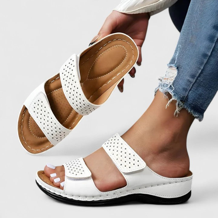 CHELRIE | WIDE-FIT ORTHOPAEDIC SANDALS