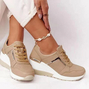 Women's trainers