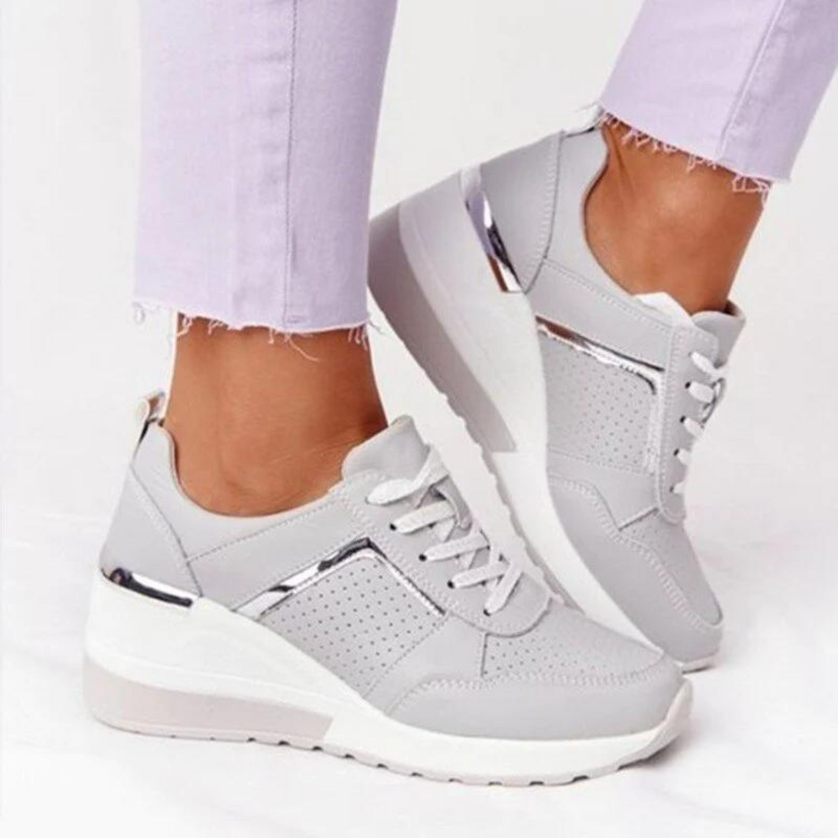Women's trainers