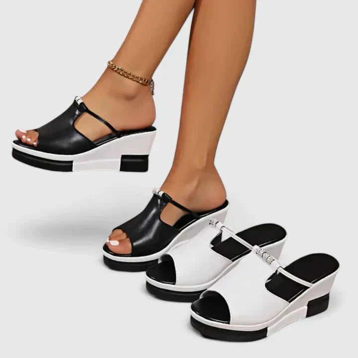 ISOLA | WIDE-FIT LIGHTWEIGHT SANDALS