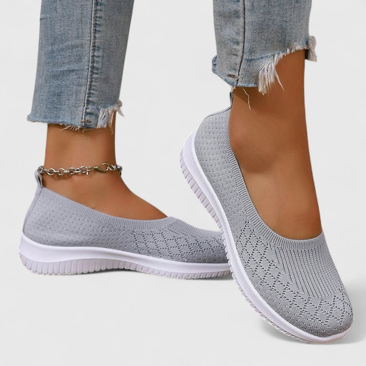 ODARA | SLIP-ON LACE-UP LOAFERS