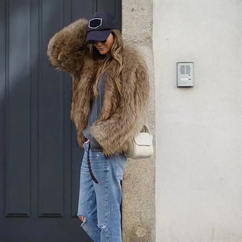 Delyth | Brown Faux-Fur Fitted Jacket in Brown