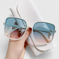 EMALYNN | LIGHTWEIGHT VINTAGE SUNGLASSES