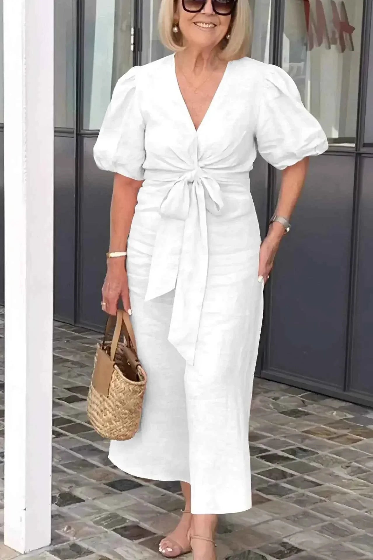 Lynora | Shouting Elegant Midi Dress White V-Neck
