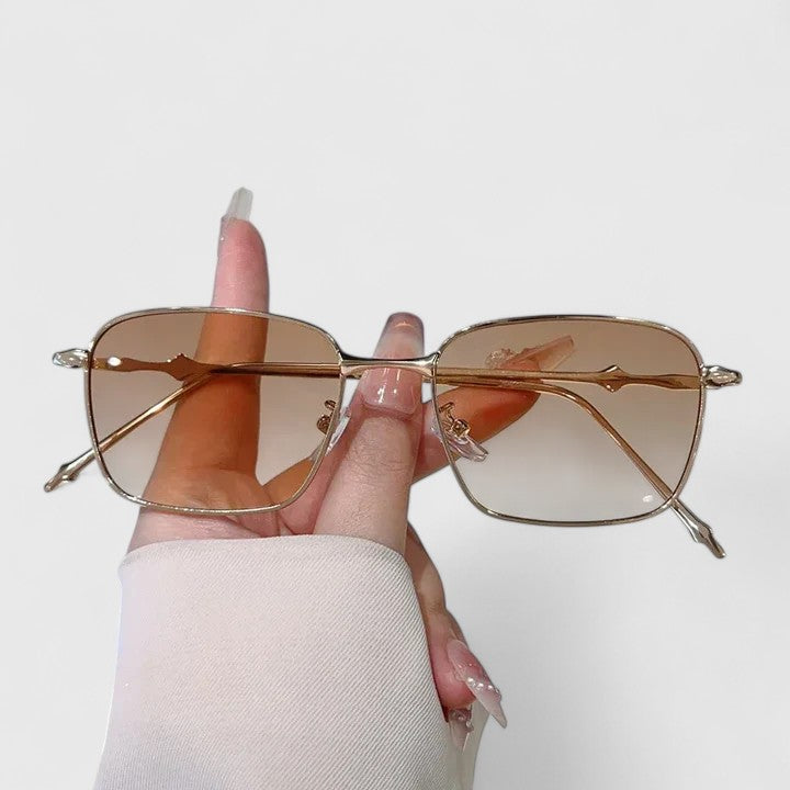 RAYGYNN | VINTAGE SUNGLASSES