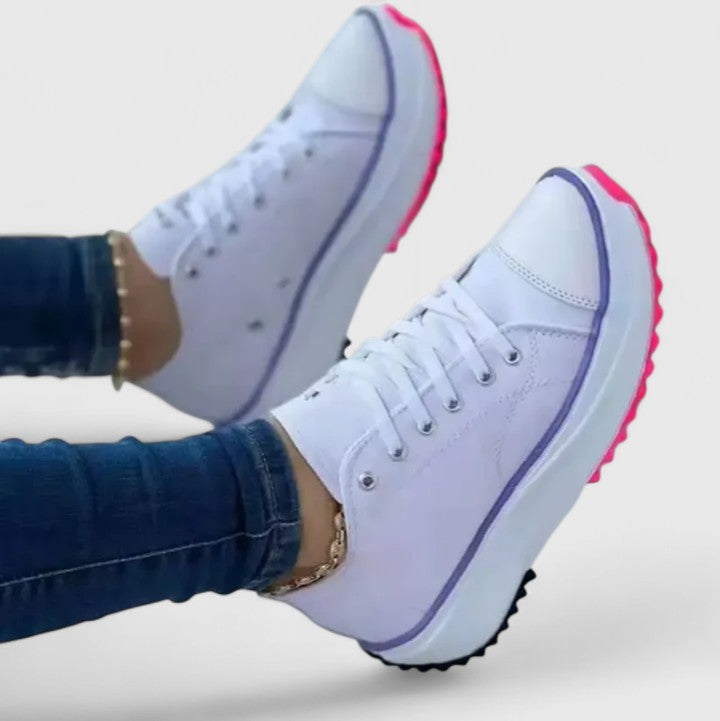 KELLY | LACE-UP LIGHTWEIGHT TRAINERS
