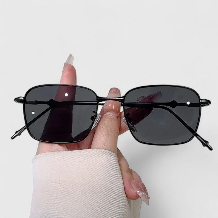 RAYGYNN | VINTAGE SUNGLASSES