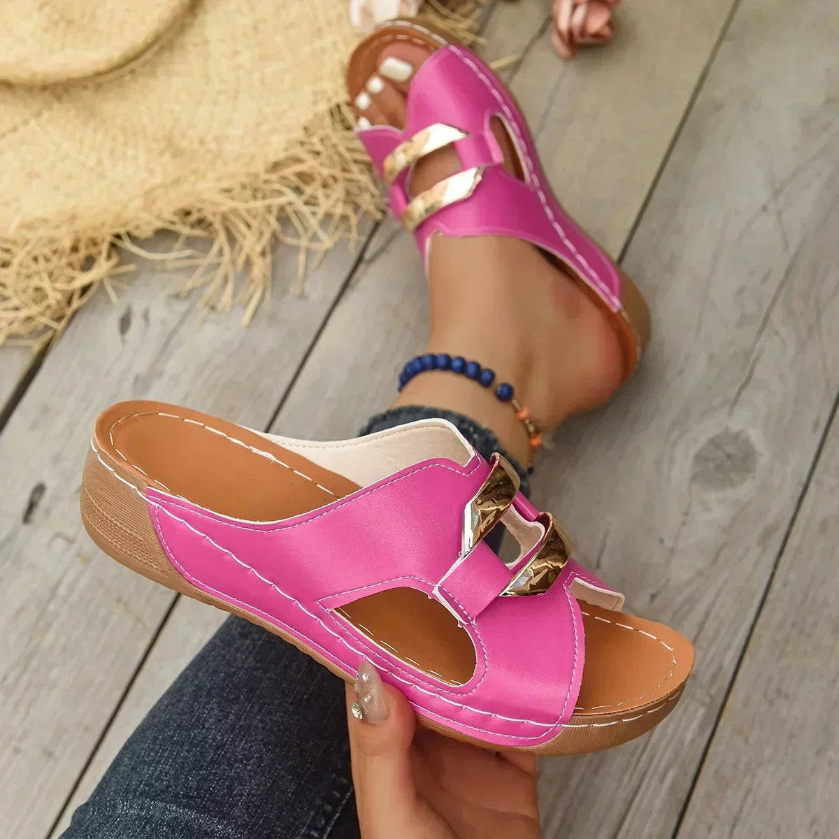 Women's sandals in Green