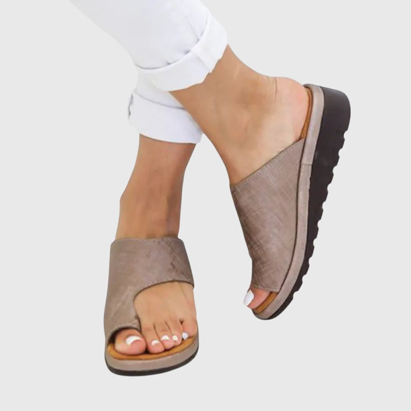 AMARA | ARCH-SUPPORT SANDALS