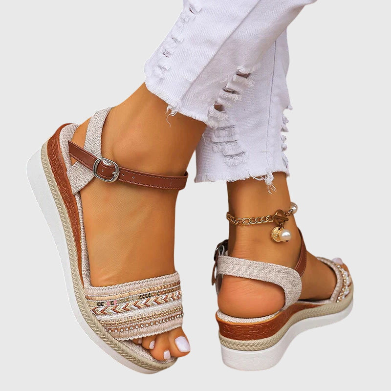 BILLARIE | WIDE-FIT LIGHTWEIGHT SANDALS