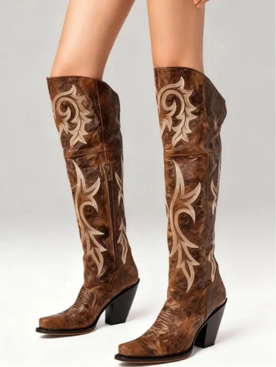 Women's boots in Brown