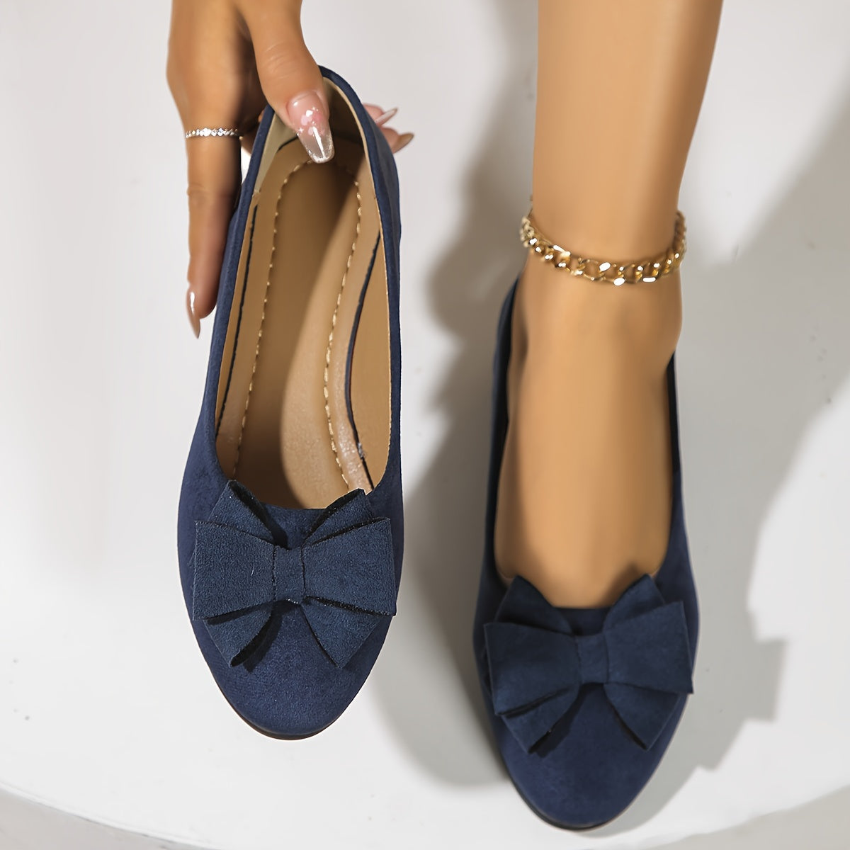 Women's shoes
