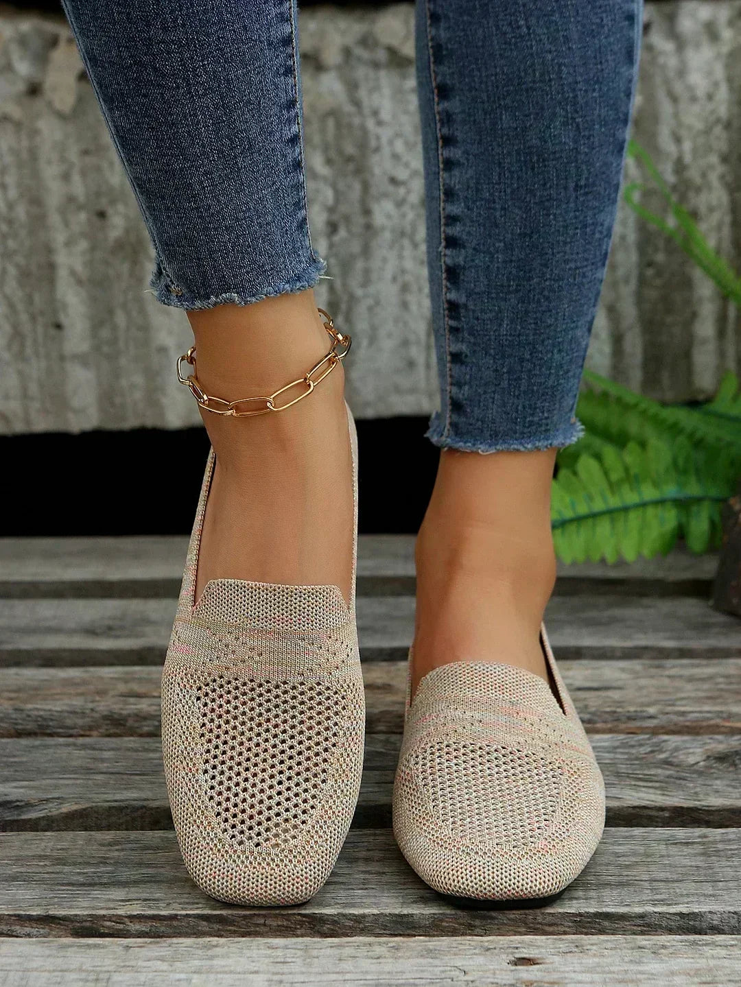 Women's shoes