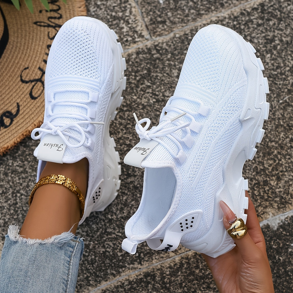 Women's trainers in White-velvet