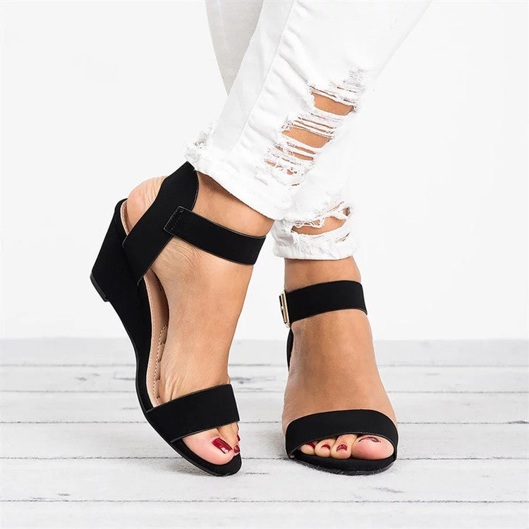 Women's sandals in Red