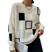 Women's jumper with a geometric pattern, a round neckline and long sleeves