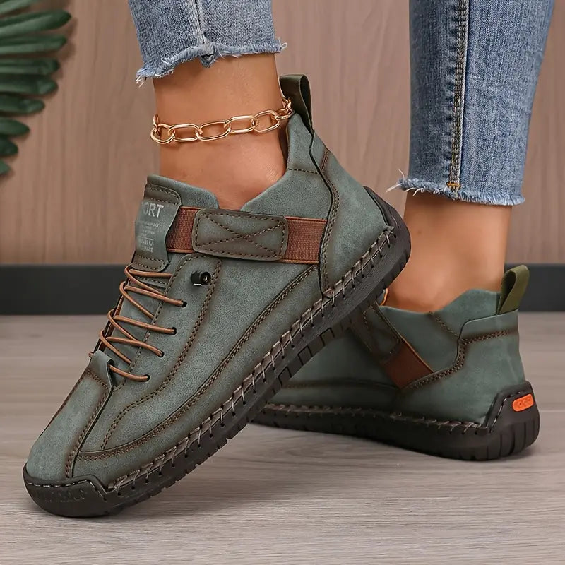 Women's trainers