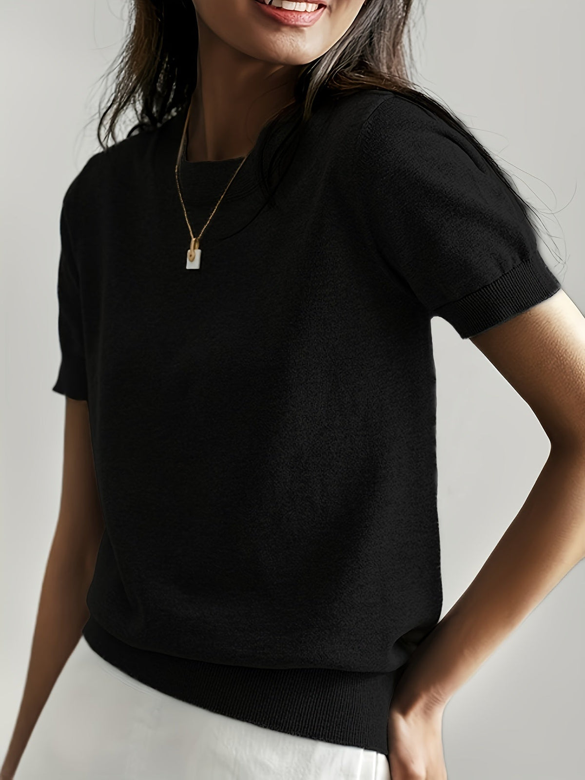 Robynn | Short-Sleeve Crew-Neck Jumper