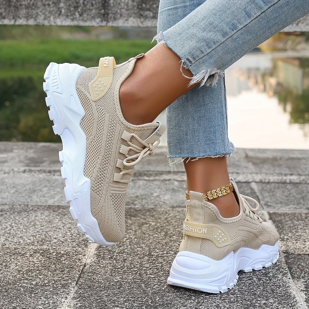 Women's trainers