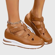 Finnie | Versatile Orthopaedic Sandals