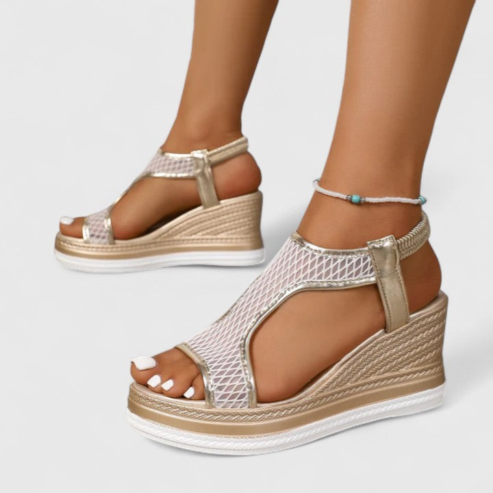 DELILAH | WIDE-FIT ANTI-SLIP SANDALS