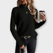 Women's jumper with a high neckline, raglan sleeves and long sleeves