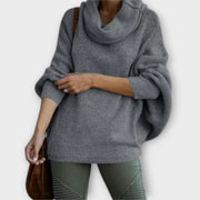 Women's jumper with a roll neckline, long sleeves and dropped shoulders