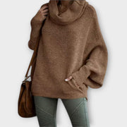Women's jumper with a roll neckline, long sleeves and dropped shoulders