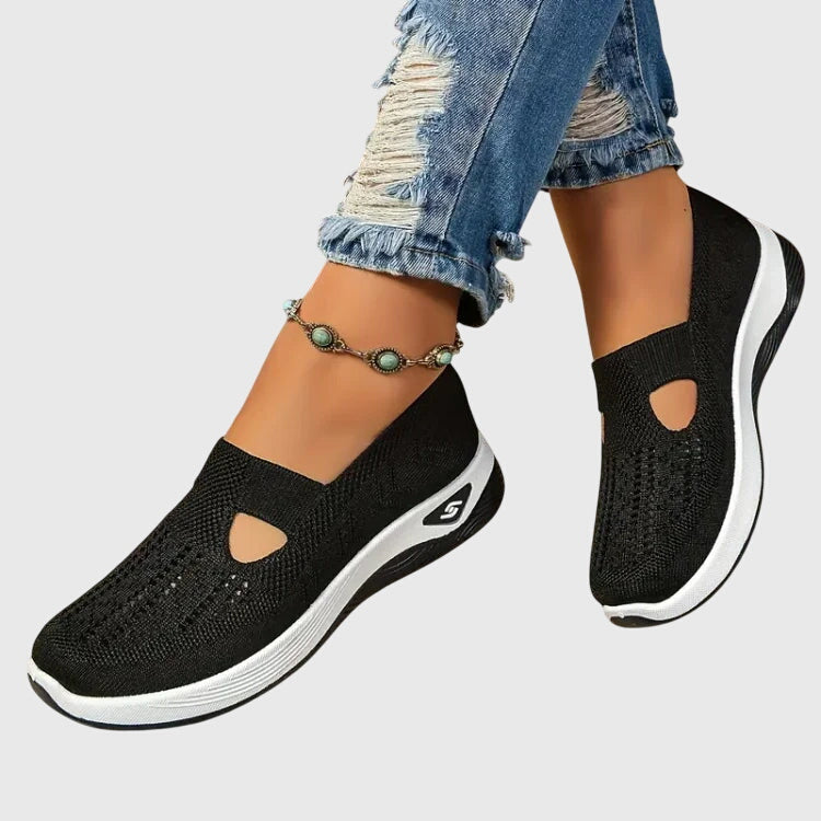 CUSHIONED SHOES
