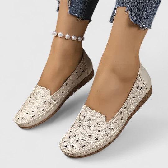 ADALIE | FLAT WIDE-FIT SANDALS