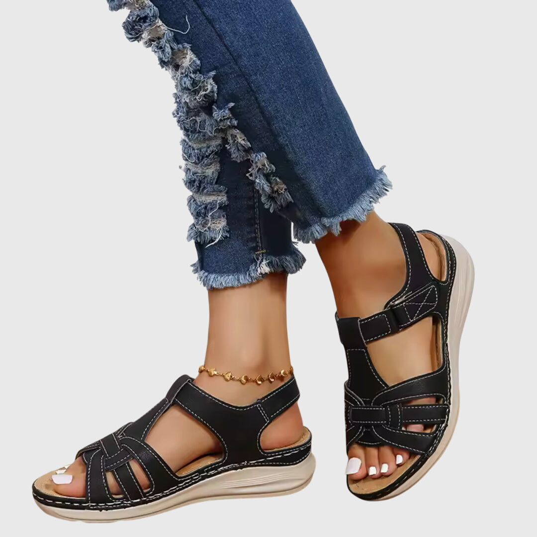 Piper | Light Sandals With Strap
