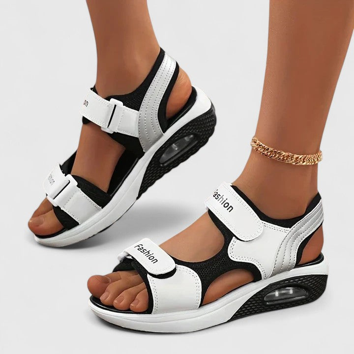 CARRA | WIDE-FIT ORTHOPAEDIC SANDALS