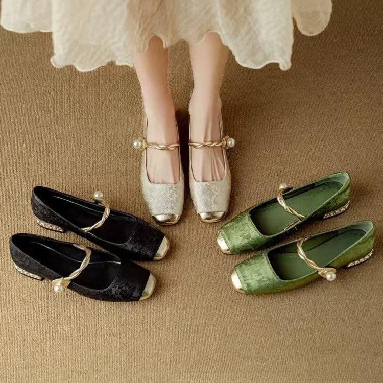 DAISY | VINTAGE MARY JANE SHOES