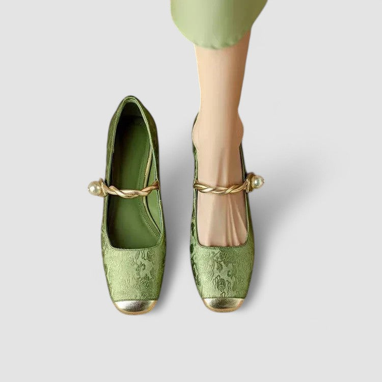 PAX | HEELS