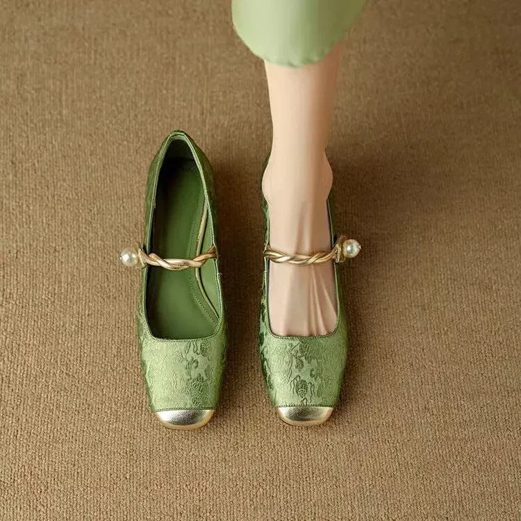 DAISY | VINTAGE MARY JANE SHOES
