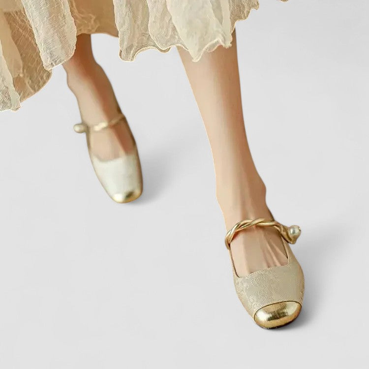 PAX | HEELS