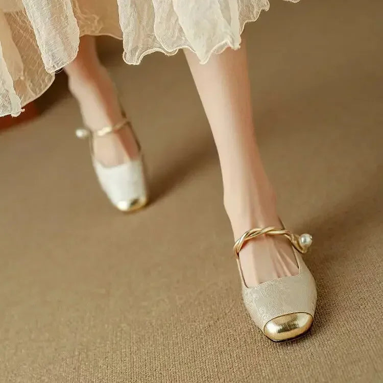 DAISY | VINTAGE MARY JANE SHOES