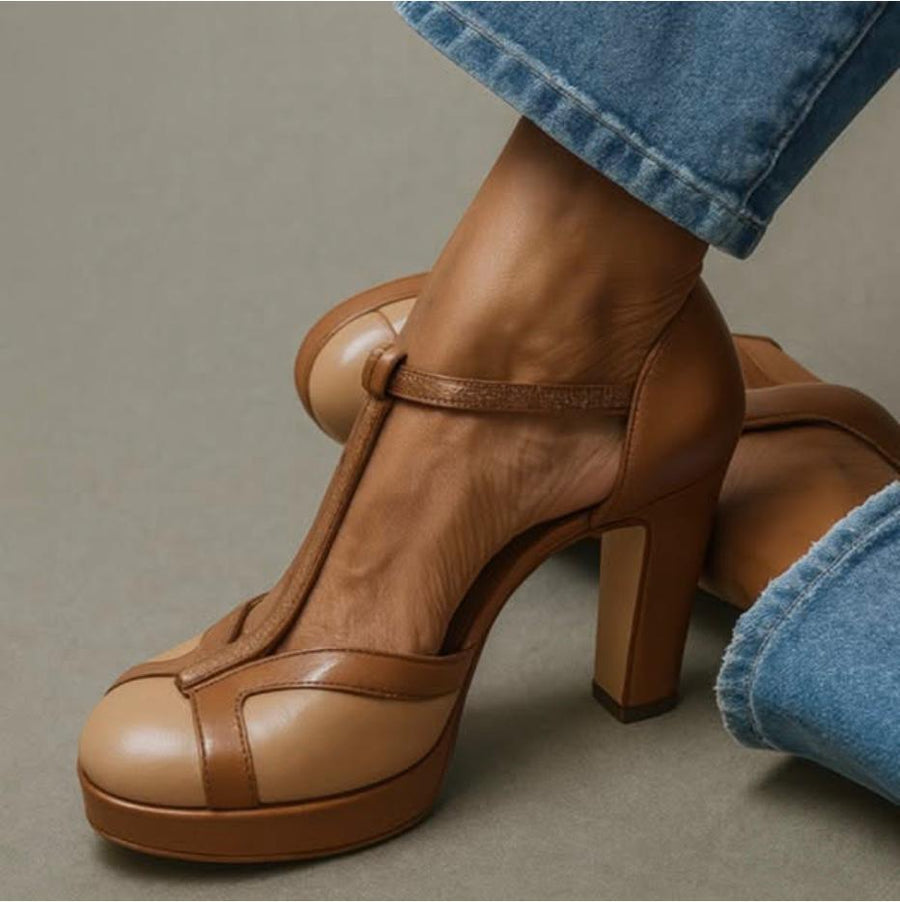 Women's heels with a T-shaped strap, a closed toe and a block heel