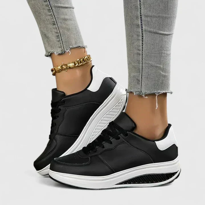 CARMELIYAH | LACE-UP ARCH-SUPPORT TRAINERS