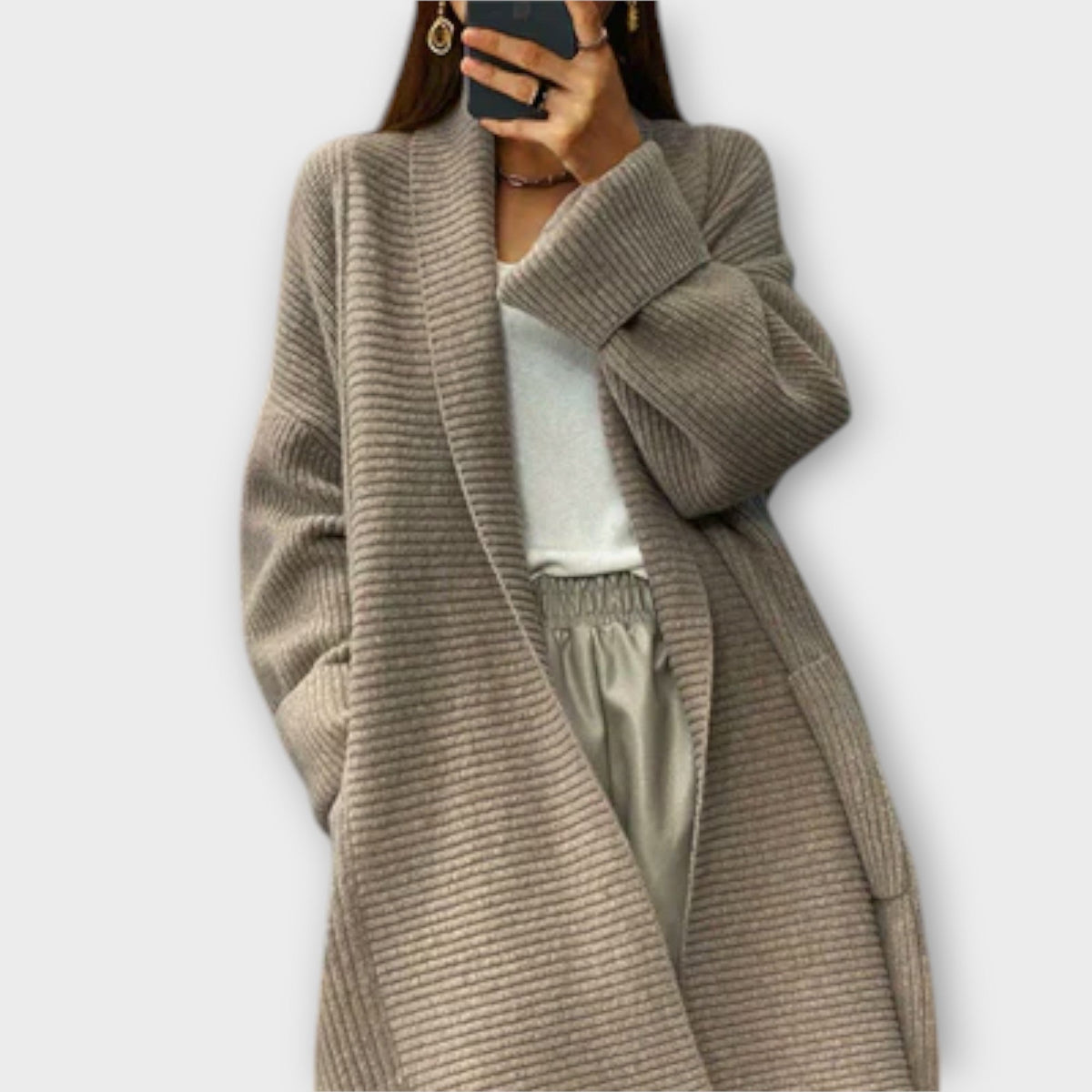 Women's long cardigan with an open front, long sleeves and a ribbed texture