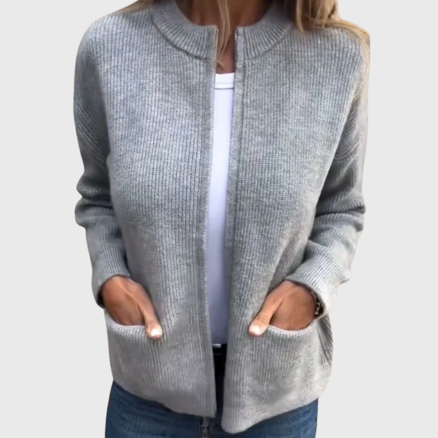 Women's cardigan with an open front, patch pockets and a round neckline
