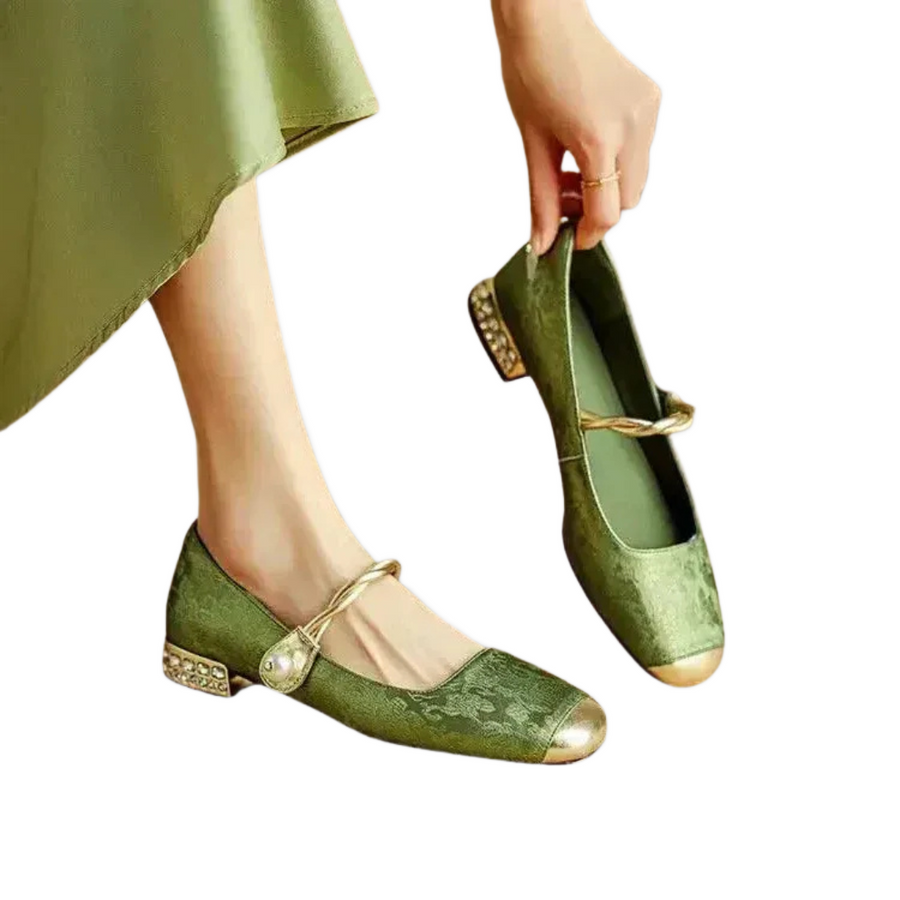 Women's Mary Jane shoes with an instep strap, an instep strap and a block heel