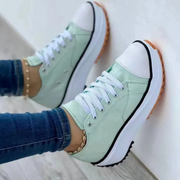 Women's trainers in White