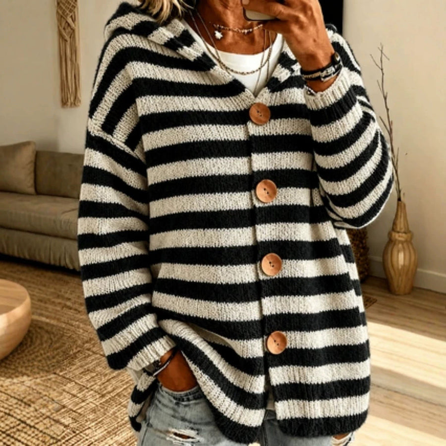 Women's cardigan with a striped pattern, a button front and long sleeves