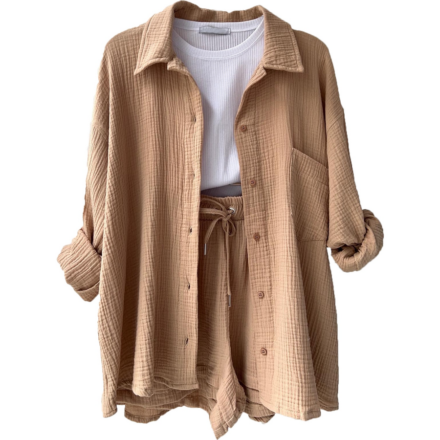 Women's shirt and shorts set with a pointed collar, a button front and long sleeves