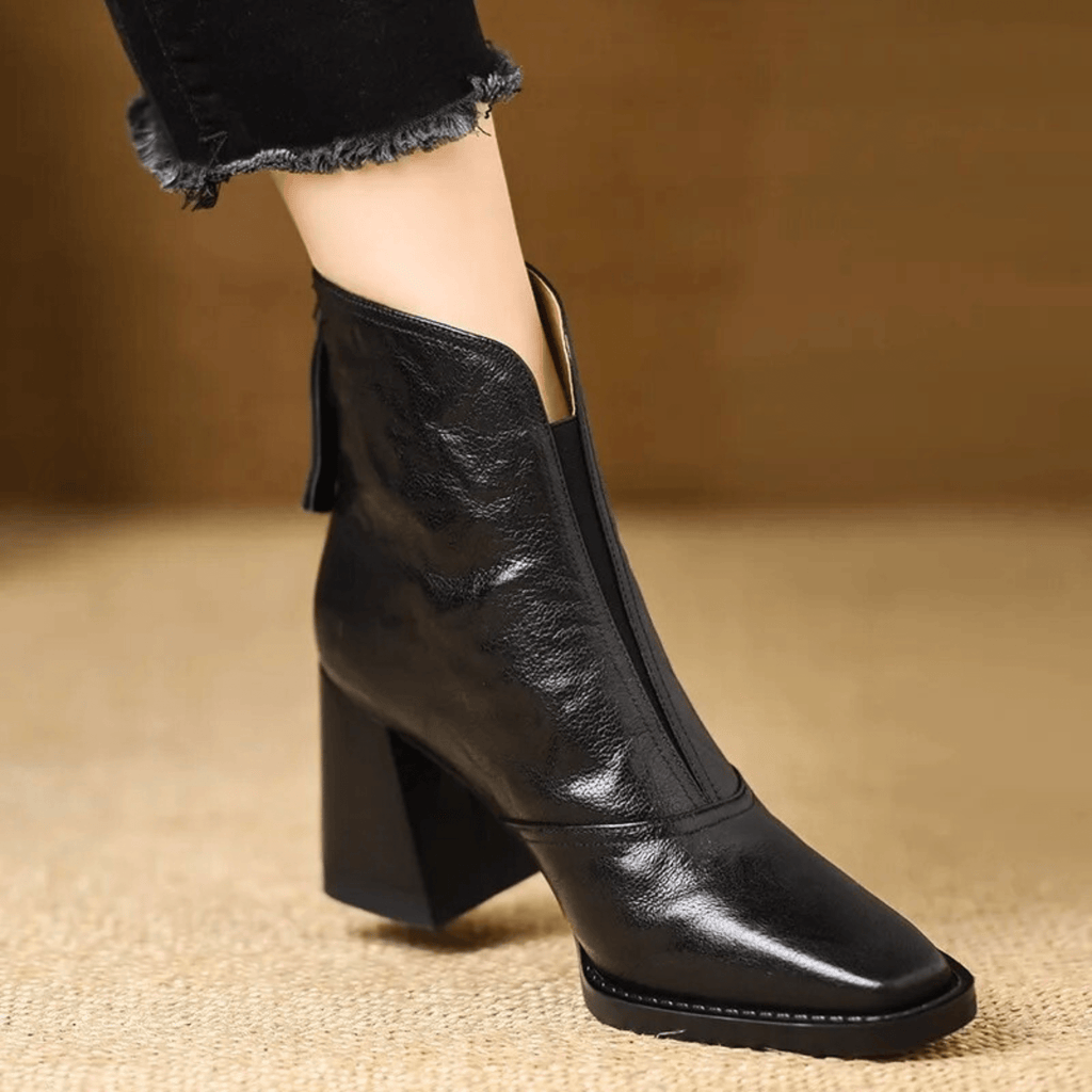 CLAUDIA | LEATHER PRODUCT