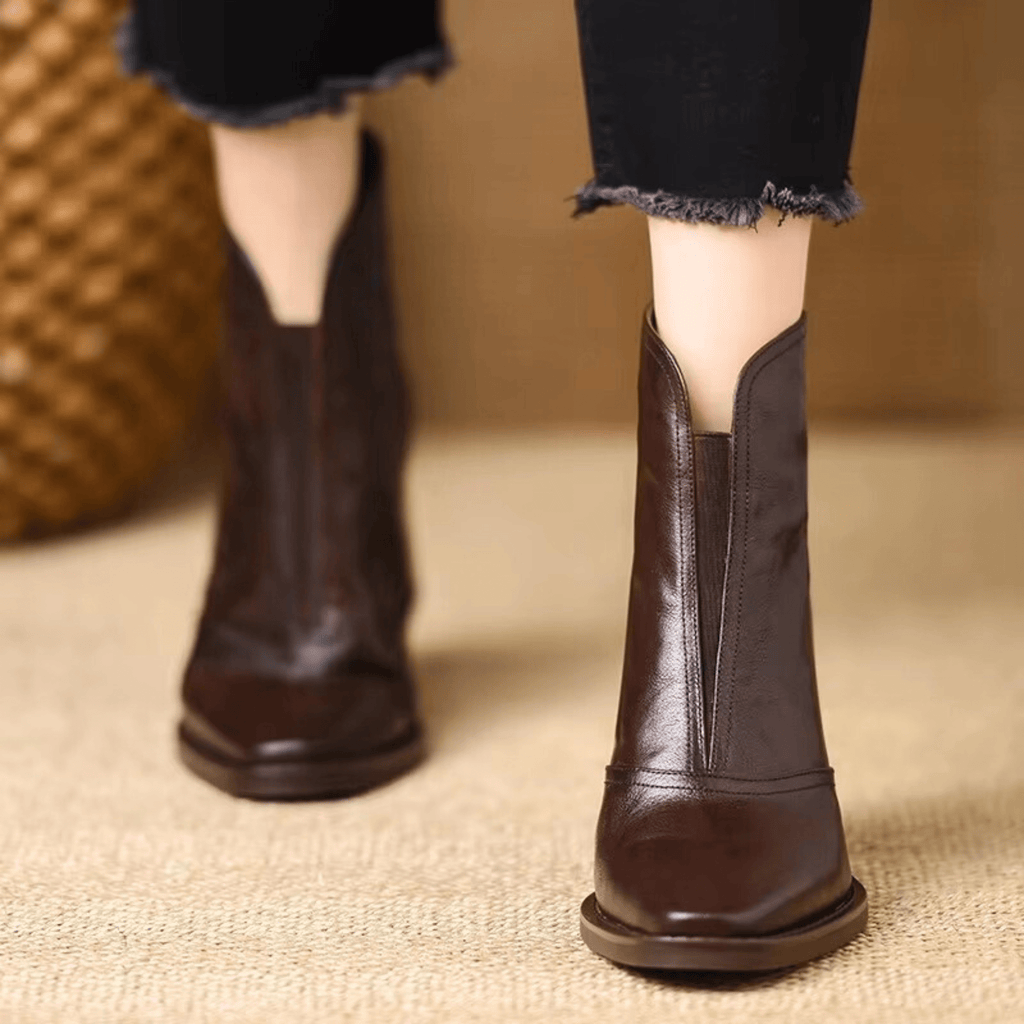 CLAUDIA | LEATHER PRODUCT
