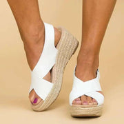 Women's sandals in Brown