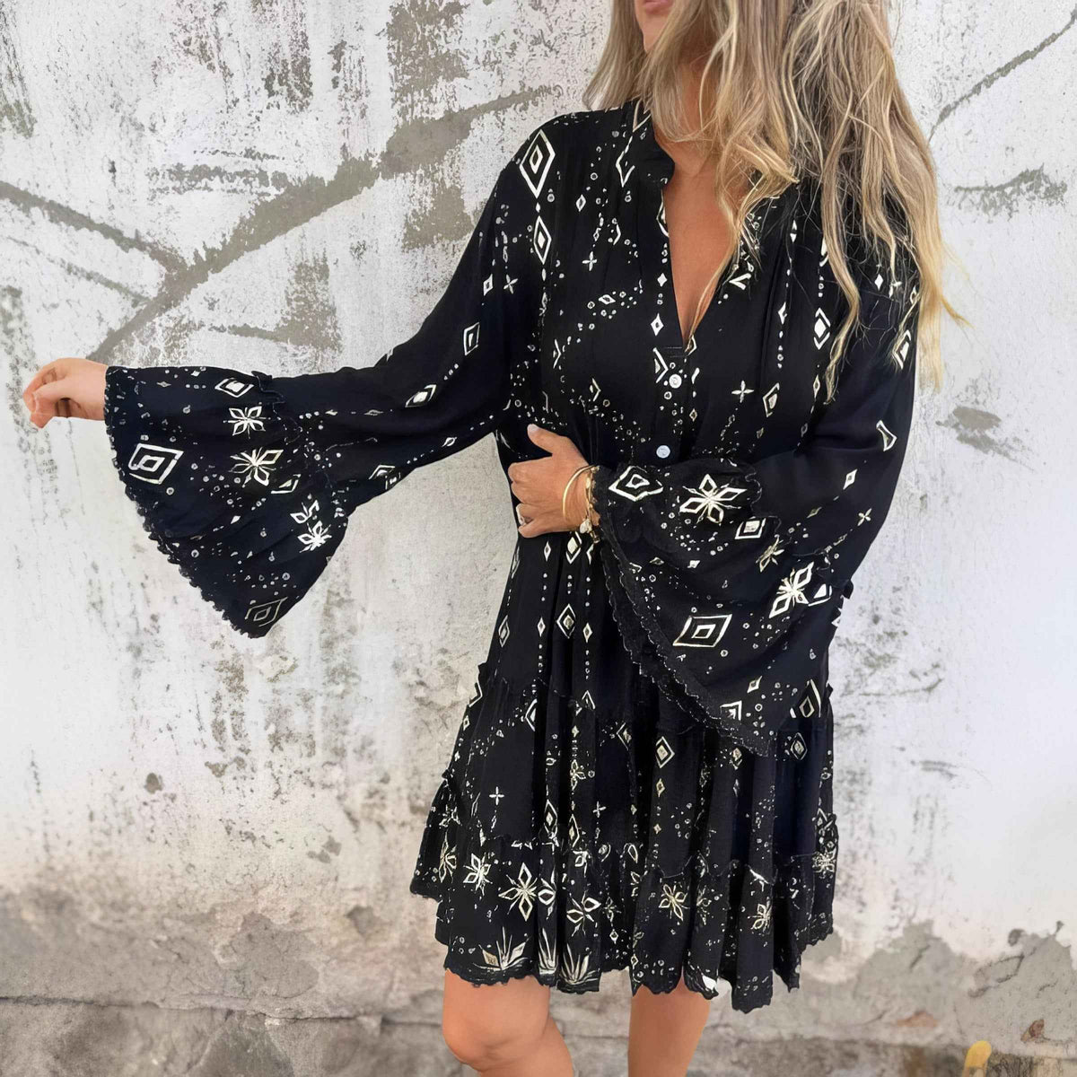 GAYLE | LONG-SLEEVE MIDI DRESS